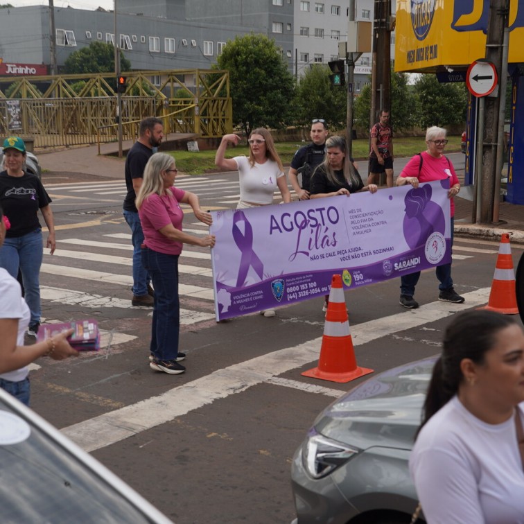 Blitz do Agosto Lilás reforça conscientização e combate à violência contra a mulher em Sarandi